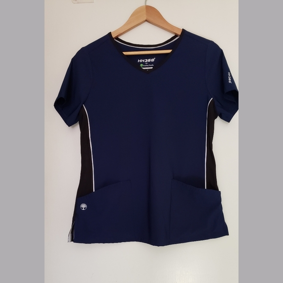 Scrub top - Picture 1 of 4